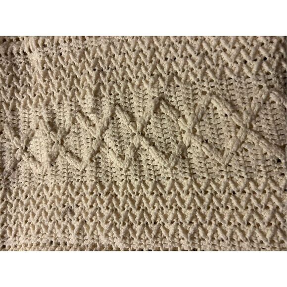 Shabby Chic Bohemian boho cream crochet blanket 61"x72" - Picture 4 of 8
